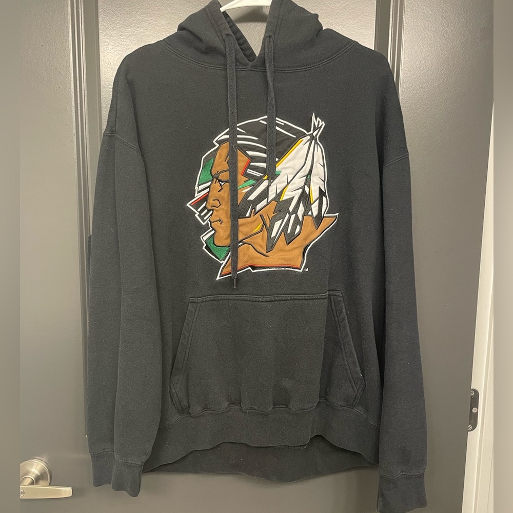 UND Fighting Sioux Sweatshirt